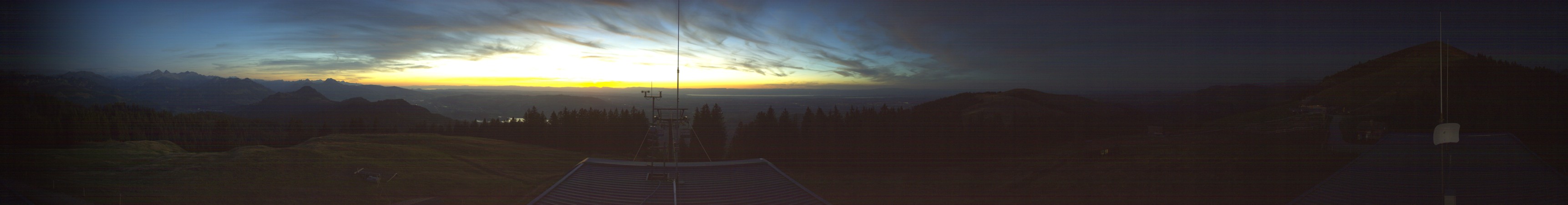 La Berra SRM La Berra snow cam captured at 12 September 2026 at 8:37 pm GMT+2