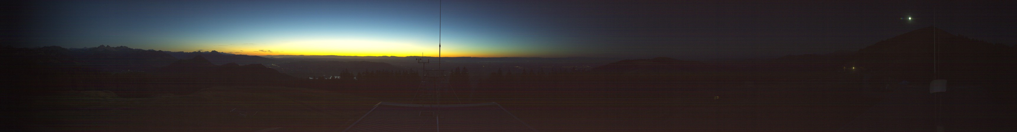 La Berra SRM La Berra snow cam captured at 25 September 2026 at 8:13 pm GMT+2