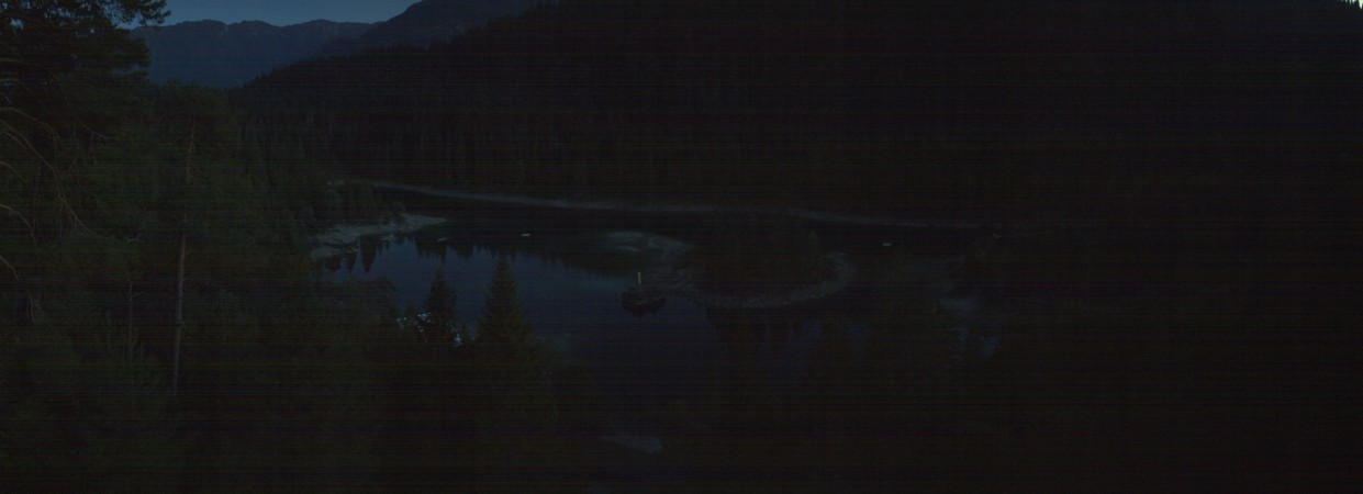 Laax Flims Falera - Weisse Arena Caumasee snow cam captured at 25 September 2026 at 7:51 pm GMT+2