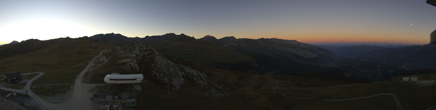 Laax Flims Falera - Weisse Arena Crap Sogn Gion Plaun snow cam captured at 22 September 2026 at 7:32 pm GMT+2