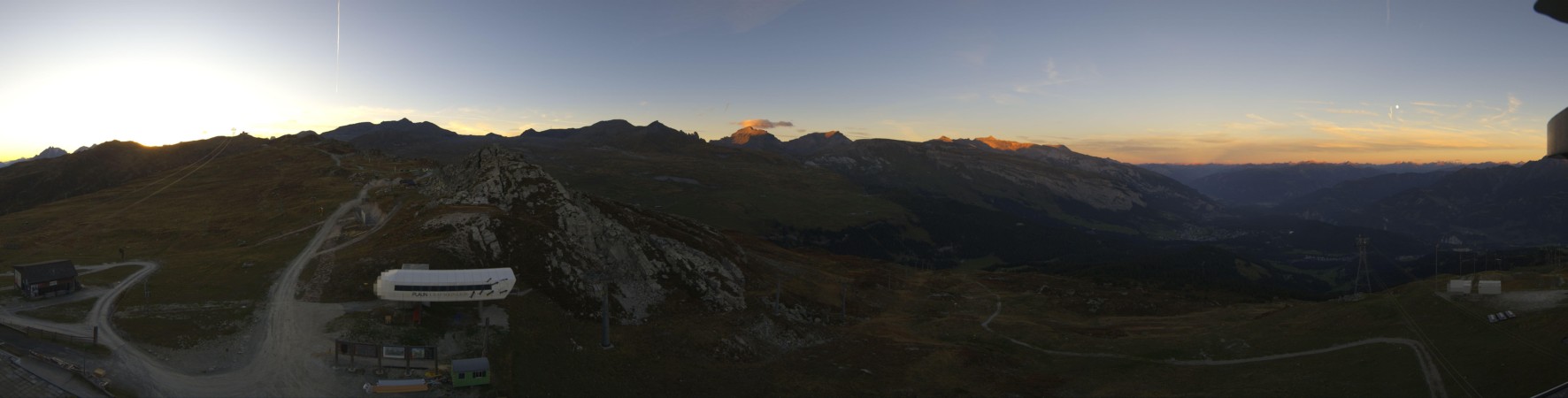 Laax Flims Falera - Weisse Arena Crap Sogn Gion Plaun snow cam captured at 23 September 2026 at 7:22 pm GMT+2
