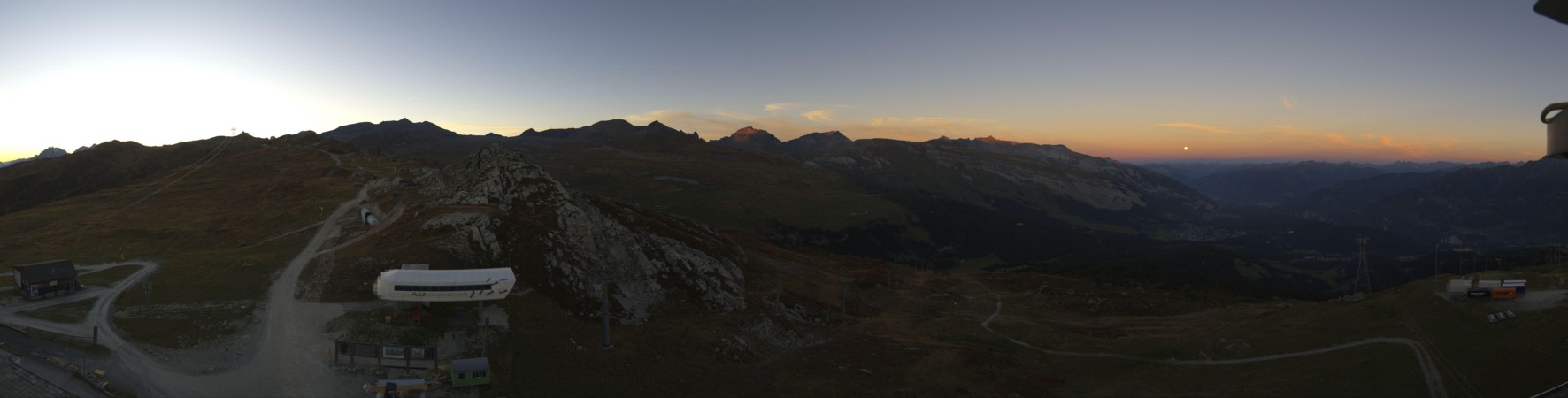 Laax Flims Falera - Weisse Arena Crap Sogn Gion Plaun snow cam captured at 26 September 2026 at 7:19 pm GMT+2