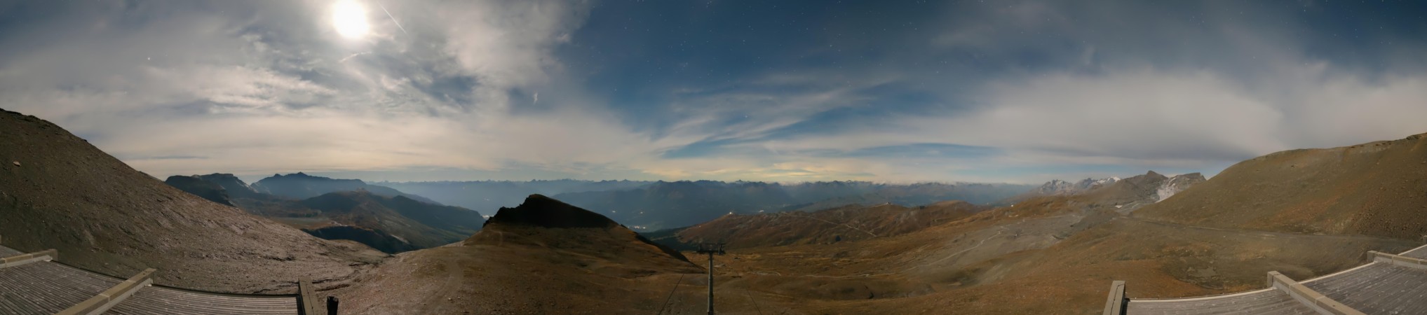 Laax Flims Falera - Weisse Arena La Siala snow cam captured at 29 September 2026 at 11:36 pm GMT+2