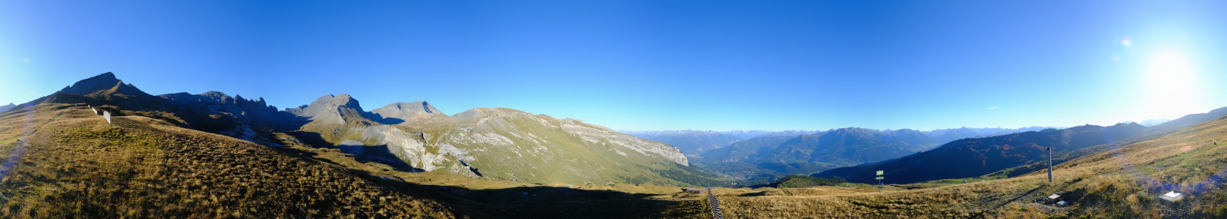 Laax Flims Falera - Weisse Arena Mutta Rodunda snow cam captured at 15 September 2026 at 6:05 pm GMT+2