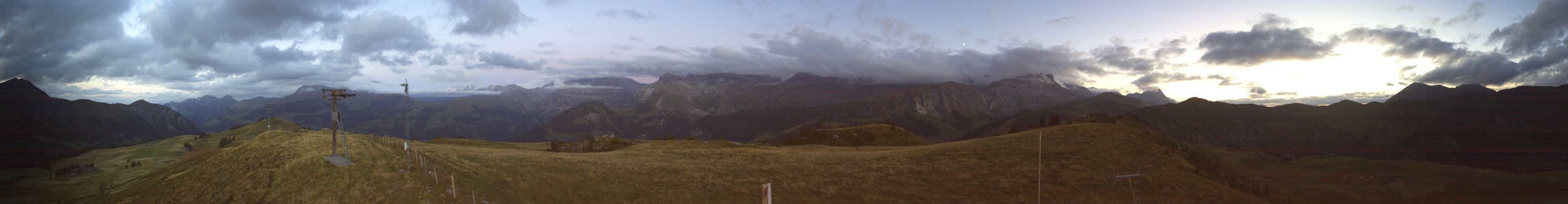 Lenk Bergbahnen Betelberg snow cam captured at 18 September 2026 at 8:00 pm GMT+2
