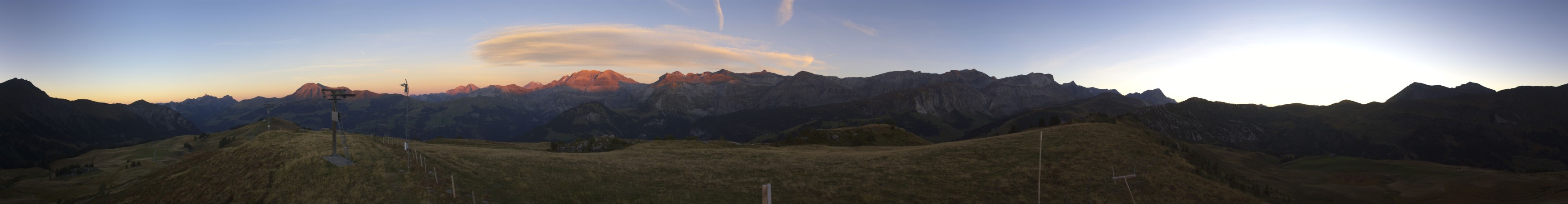 Lenk Bergbahnen Betelberg snow cam captured at 25 September 2026 at 7:41 pm GMT+2