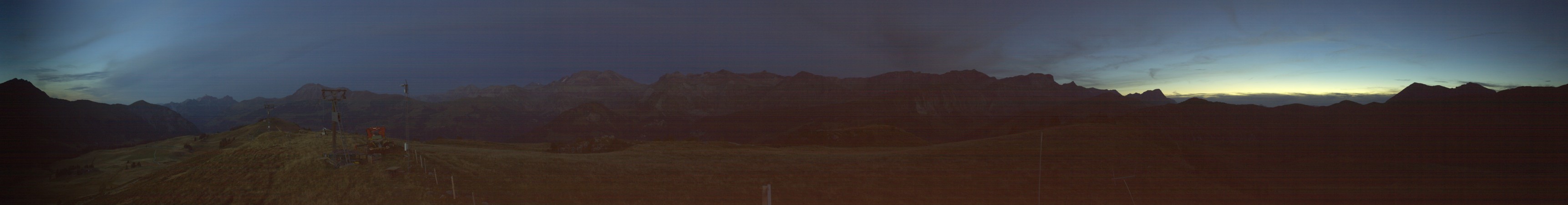 Lenk Bergbahnen Betelberg snow cam captured at 28 September 2026 at 7:55 pm GMT+2