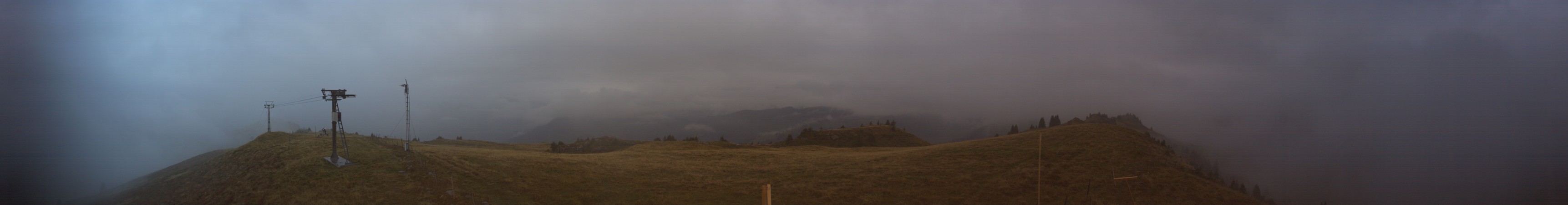 Lenk Bergbahnen Betelberg snow cam captured at 1 October 2026 at 7:30 pm GMT+2