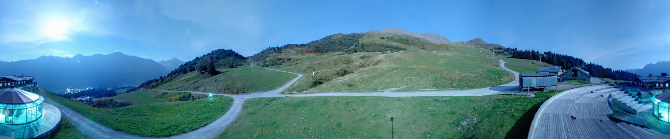 Lenzerheide Bergbahnen Alp Stätz snow cam captured at 30 September 2026 at 11:32 pm GMT+2