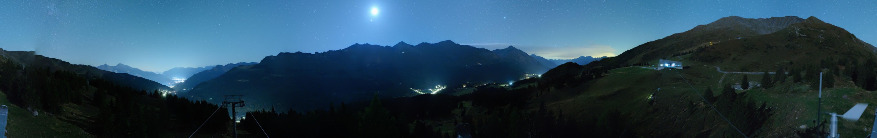 Lenzerheide Bergbahnen Heidbühl - Churwalden snow cam captured at 6 October 2026 at 4:46 am GMT+2