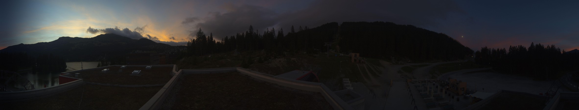 Lenzerheide Bergbahnen Talstation snow cam captured at 21 September 2026 at 7:54 pm GMT+2