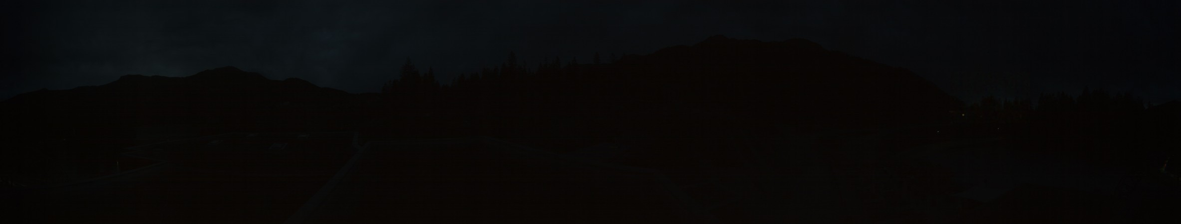 Lenzerheide Bergbahnen Talstation snow cam captured at 24 September 2026 at 7:50 pm GMT+2
