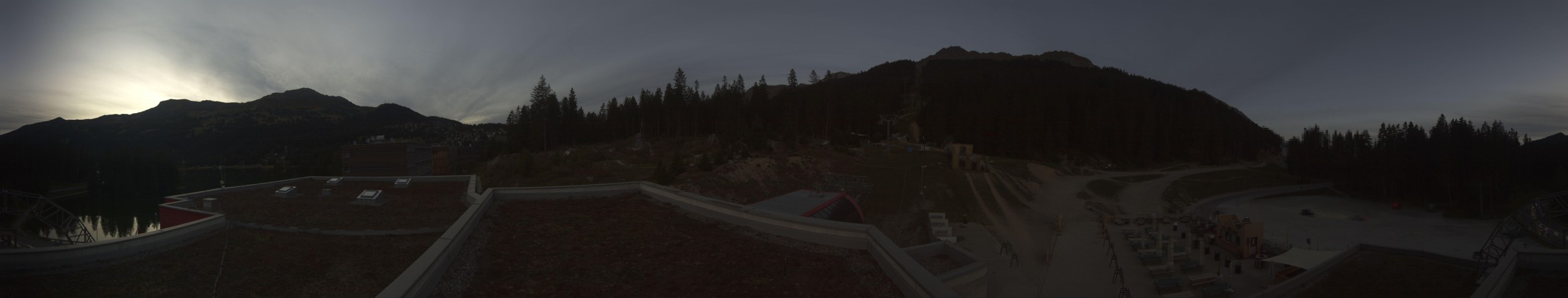 Lenzerheide Bergbahnen Talstation snow cam captured at 29 September 2026 at 7:33 pm GMT+2