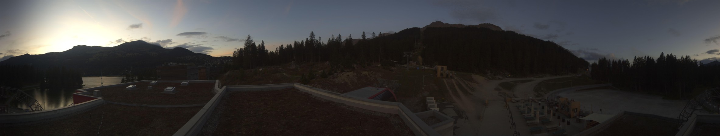 Lenzerheide Bergbahnen Talstation snow cam captured at 4 October 2026 at 7:16 pm GMT+2