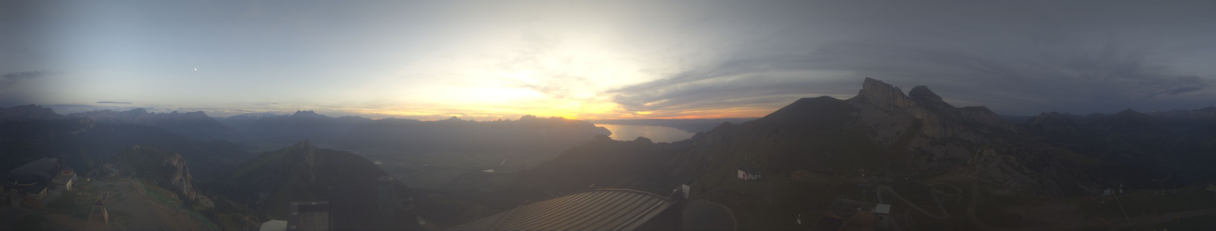 Leysin Télé La Berneuse - Kuklos snow cam captured at 20 September 2026 at 7:45 pm GMT+2