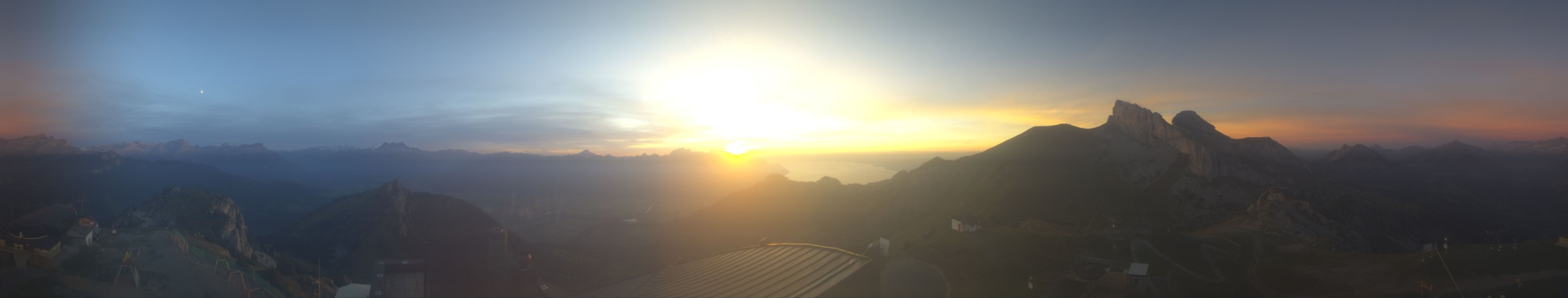 Leysin Télé La Berneuse - Kuklos snow cam captured at 21 September 2026 at 7:46 pm GMT+2