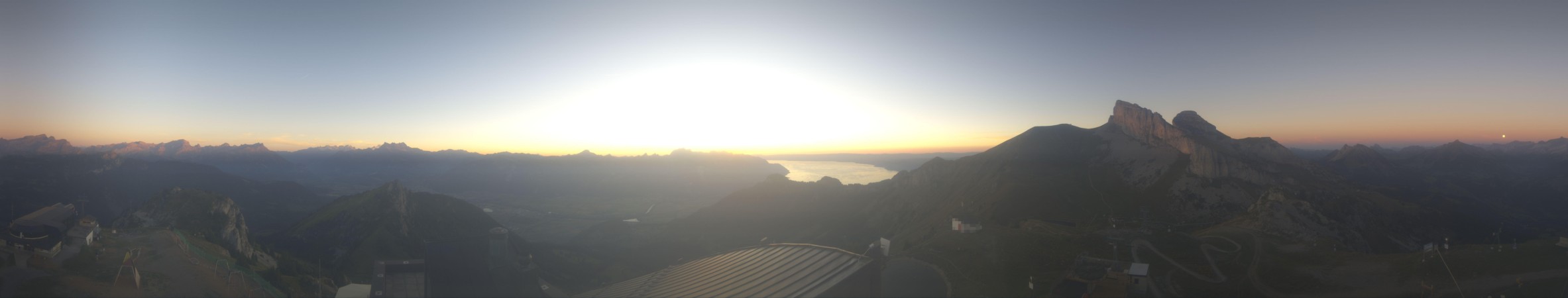 Leysin Télé La Berneuse - Kuklos snow cam captured at 26 September 2026 at 7:31 pm GMT+2