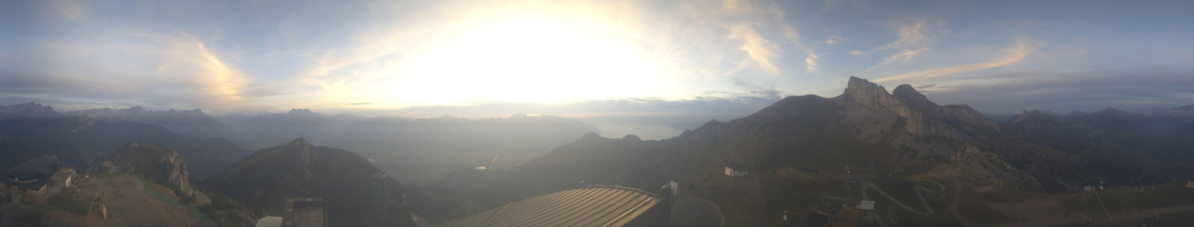 Leysin Télé La Berneuse - Kuklos snow cam captured at 28 September 2026 at 7:22 pm GMT+2
