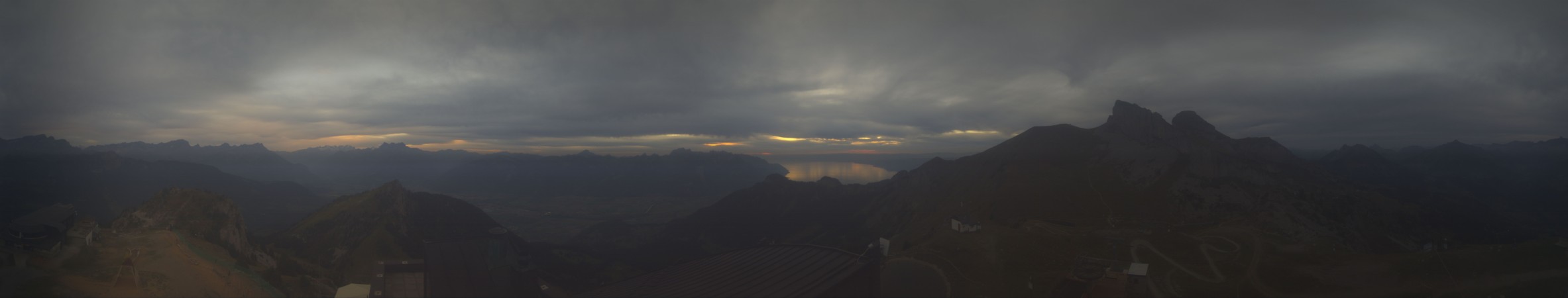 Leysin Télé La Berneuse - Kuklos snow cam captured at 29 September 2026 at 7:33 pm GMT+2