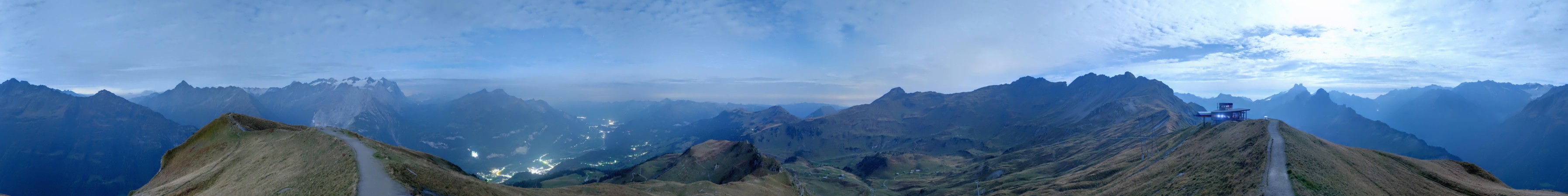Meiringen Hasliberg Bergbahnen Meiringen Hasliberg - Alpen Tower snow cam captured at 30 September 2026 at 11:47 pm GMT+2