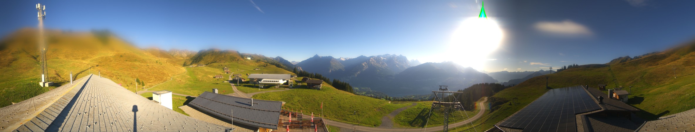 Meiringen Hasliberg Bergbahnen Meiringen Hasliberg - Käserstatt snow cam captured at 15 September 2026 at 5:44 pm GMT+2