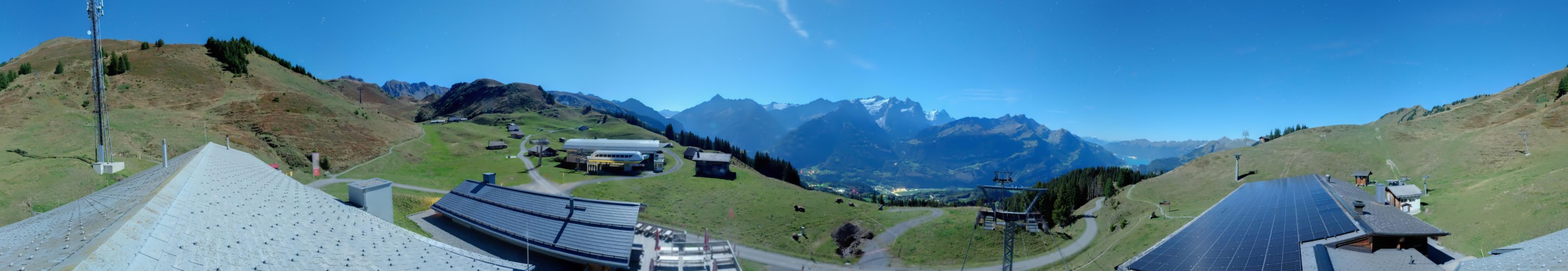 Meiringen Hasliberg Bergbahnen Meiringen Hasliberg - Käserstatt snow cam captured at 25 September 2026 at 11:54 pm GMT+2