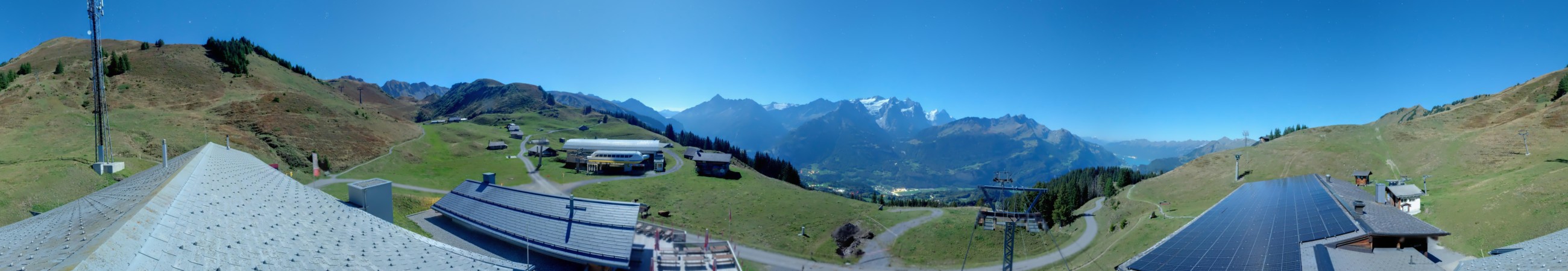 Meiringen Hasliberg Bergbahnen Meiringen Hasliberg - Käserstatt snow cam captured at 26 September 2026 at 11:56 pm GMT+2