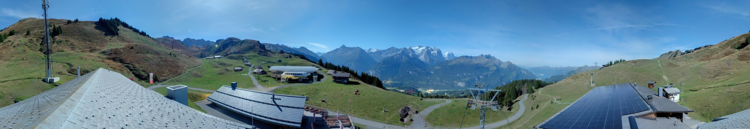 Meiringen Hasliberg Bergbahnen Meiringen Hasliberg - Käserstatt snow cam captured at 28 September 2026 at 11:46 pm GMT+2