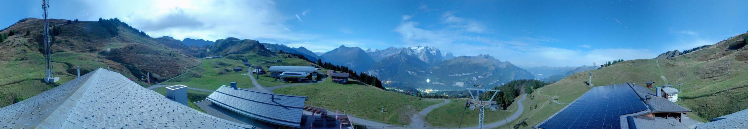 Meiringen Hasliberg Bergbahnen Meiringen Hasliberg - Käserstatt snow cam captured at 29 September 2026 at 11:36 pm GMT+2