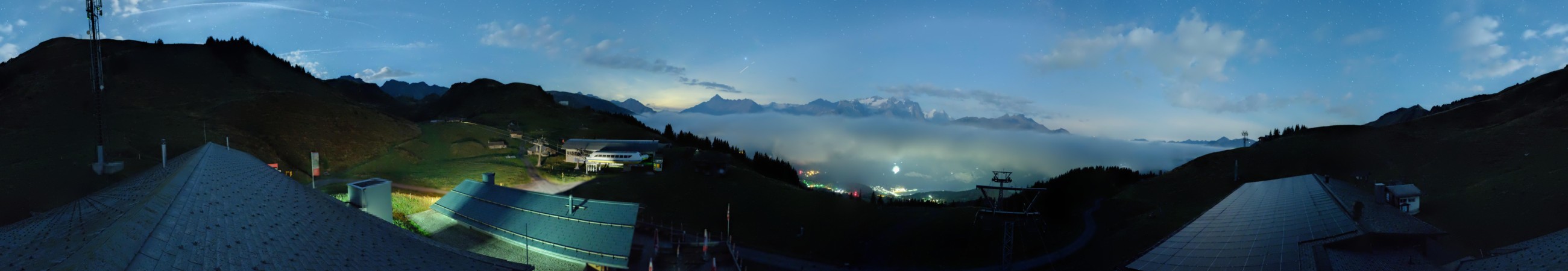 Meiringen Hasliberg Bergbahnen Meiringen Hasliberg - Käserstatt snow cam captured at 2 October 2026 at 11:37 pm GMT+2
