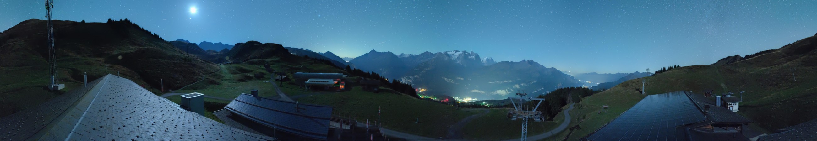Meiringen Hasliberg Bergbahnen Meiringen Hasliberg - Käserstatt snow cam captured at 6 October 2026 at 5:15 am GMT+2
