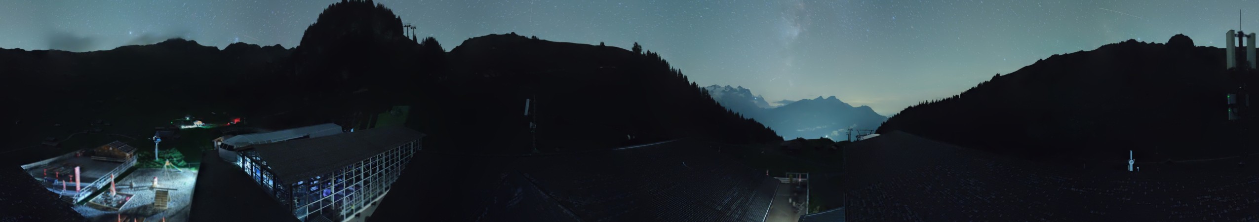 Meiringen Hasliberg Bergbahnen Meiringen Hasliberg - Maegisalp snow cam captured at 18 September 2026 at 11:52 pm GMT+2