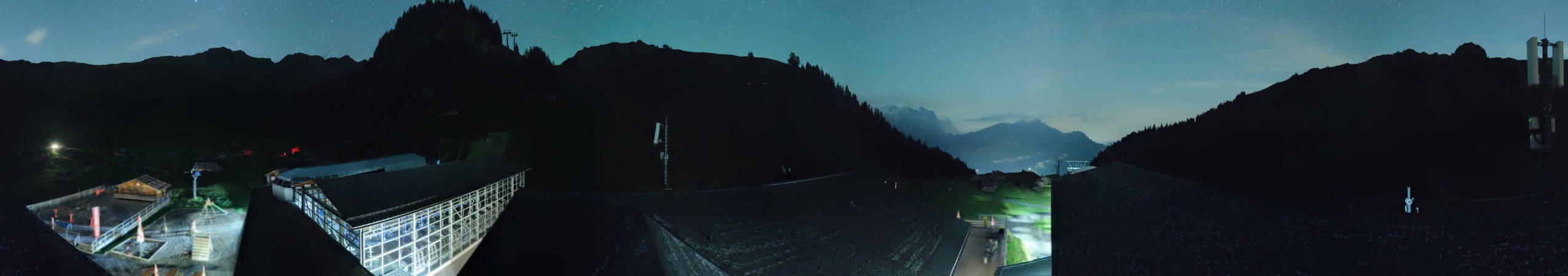 Meiringen Hasliberg Bergbahnen Meiringen Hasliberg - Maegisalp snow cam captured at 3 October 2026 at 11:46 pm GMT+2