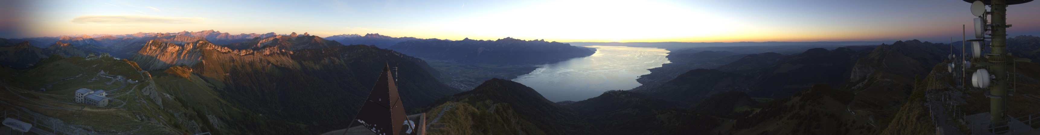MOB - CCF Montreux Oberland Bernois Rochers de Naye snow cam captured at 25 September 2026 at 7:52 pm GMT+2