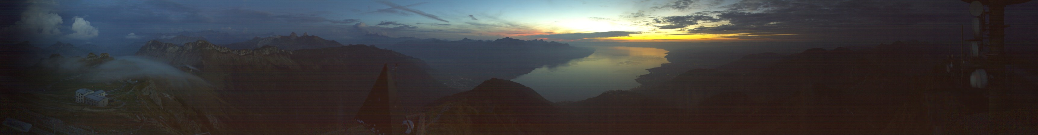MOB - CCF Montreux Oberland Bernois Rochers de Naye snow cam captured at 4 October 2026 at 7:40 pm GMT+2
