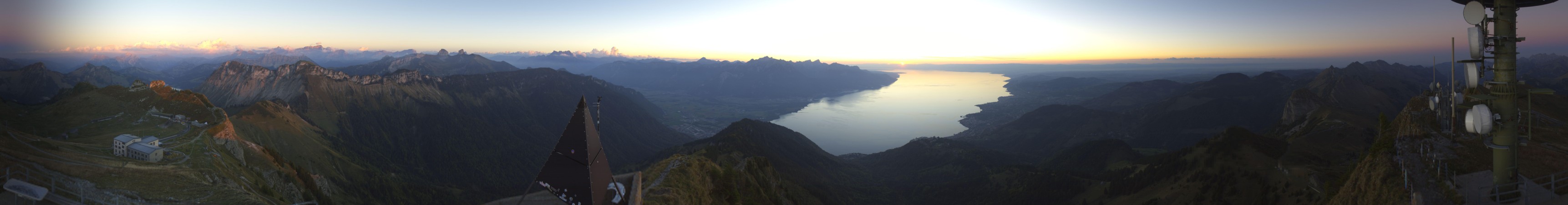 MOB - CCF Montreux Oberland Bernois Rochers de Naye snow cam captured at 5 October 2026 at 7:23 pm GMT+2