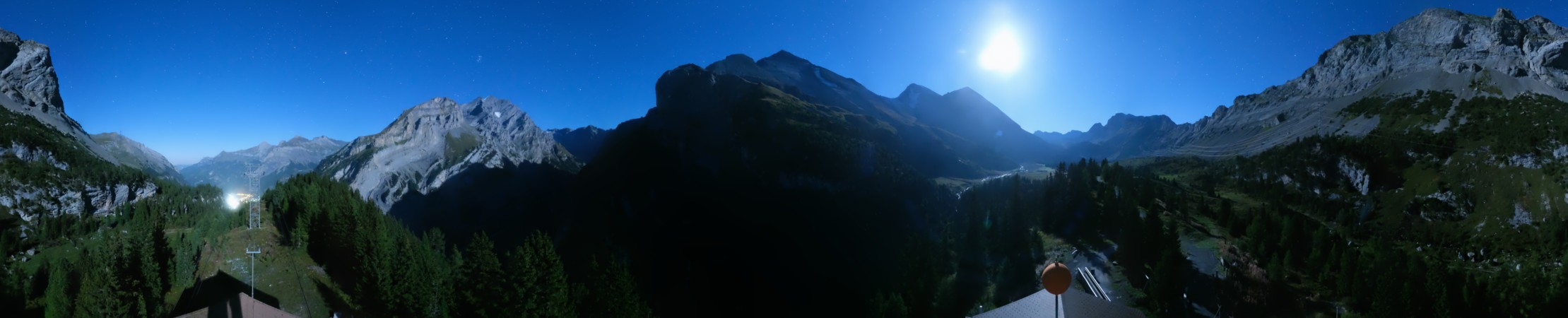 Oeschinensee Sunnbüel snow cam captured at 22 September 2026 at 11:51 pm GMT+2