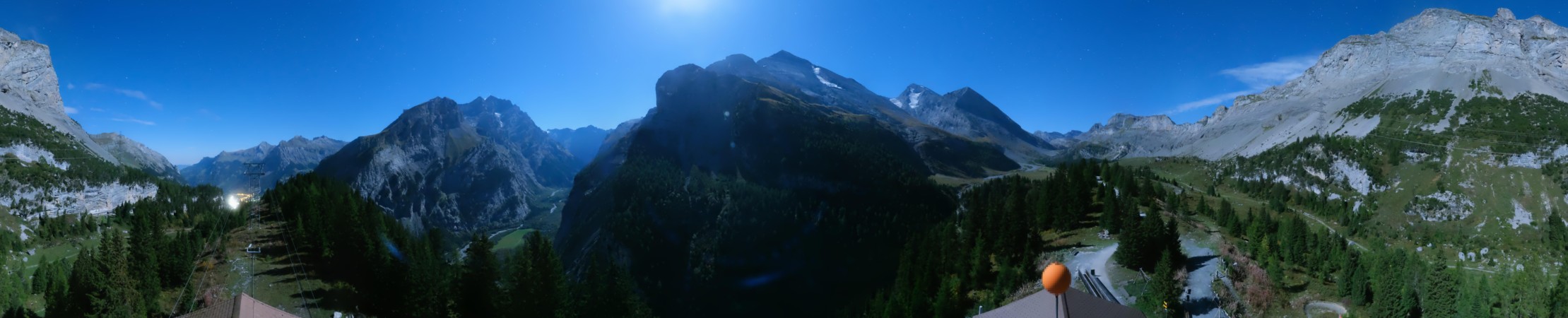 Oeschinensee Sunnbüel snow cam captured at 27 September 2026 at 11:53 pm GMT+2