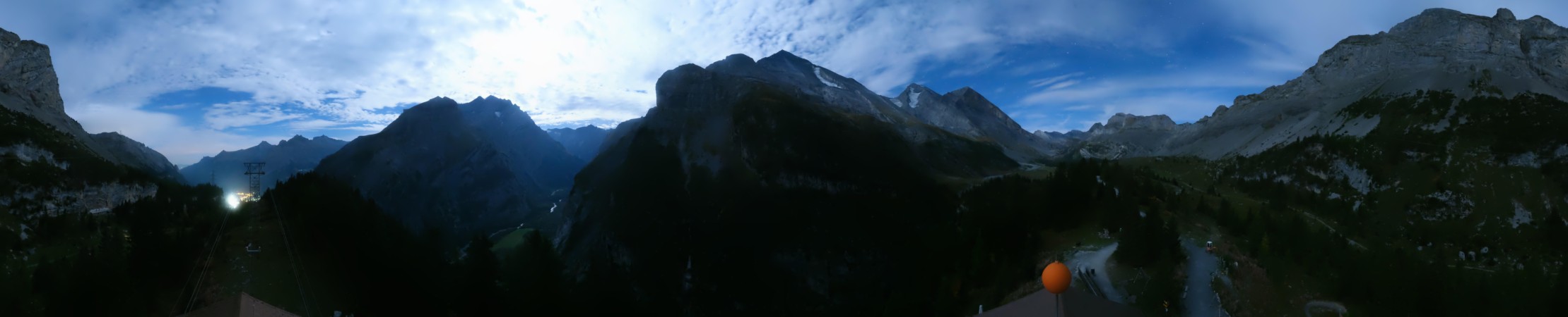 Oeschinensee Sunnbüel snow cam captured at 29 September 2026 at 11:37 pm GMT+2