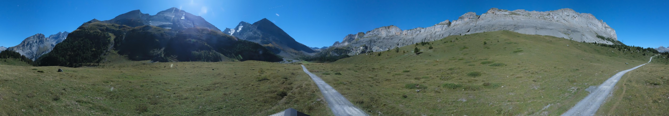 Oeschinensee Sunnbüel Spittelmatte snow cam captured at 26 September 2026 at 11:56 pm GMT+2
