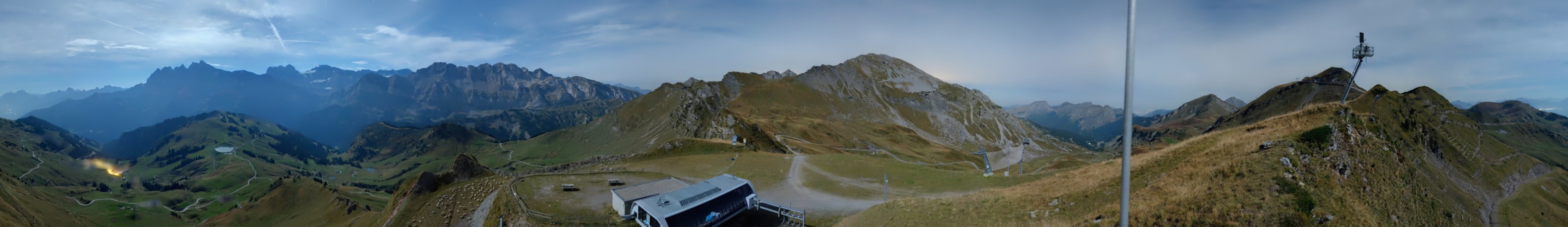 Portes du Soleil Sommet de Grand-Conche snow cam captured at 28 September 2026 at 11:50 pm GMT+2