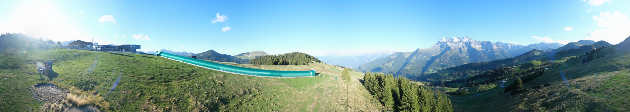 Portes du Soleil Suisse SA Morgins - La Foilleuse snow cam captured at 15 September 2026 at 6:18 pm GMT+2