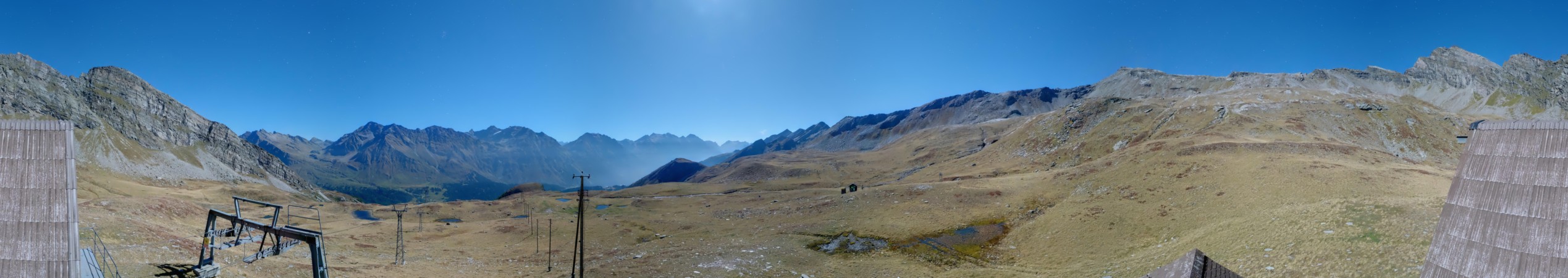 San Bernardino Swiss Alps Pan de Zucher - San Bernardino Swiss Alps snow cam captured at 26 September 2026 at 11:58 pm GMT+2