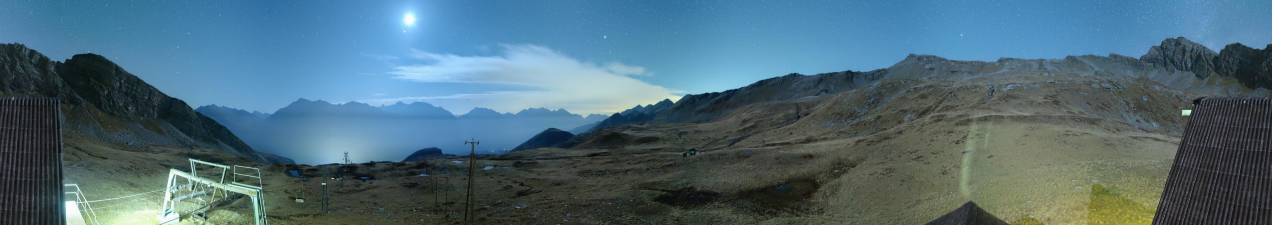 San Bernardino Swiss Alps Pan de Zucher - San Bernardino Swiss Alps snow cam captured at 6 October 2026 at 5:28 am GMT+2