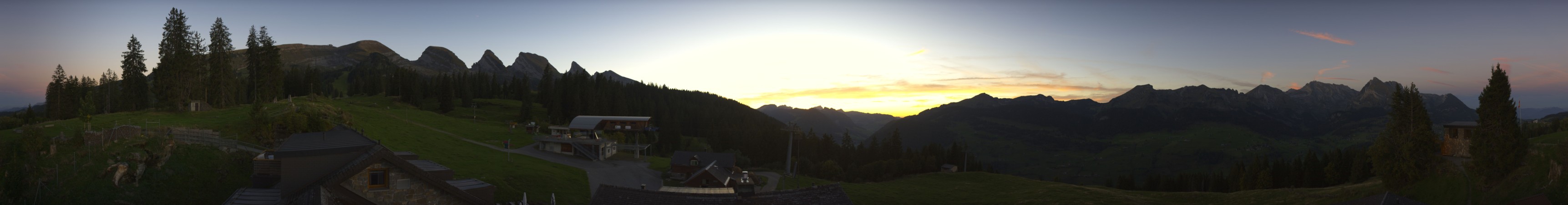 Sellamatt Lötscher Berghotel Alp Sellamatt - Berghotel snow cam captured at 23 September 2026 at 7:40 pm GMT+2