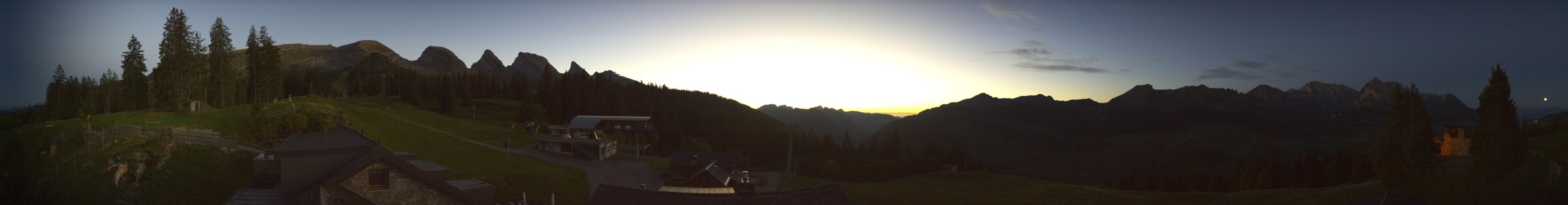 Sellamatt Lötscher Berghotel Alp Sellamatt - Berghotel snow cam captured at 27 September 2026 at 7:41 pm GMT+2