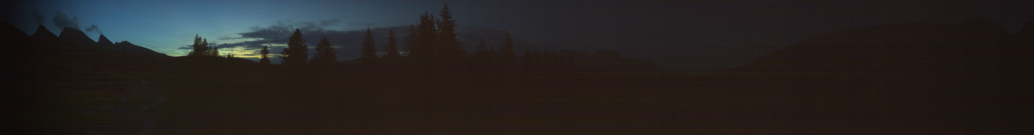 Sellamatt Lötscher Berghotel Alp Sellamatt - Zinggen snow cam captured at 4 October 2026 at 7:51 pm GMT+2
