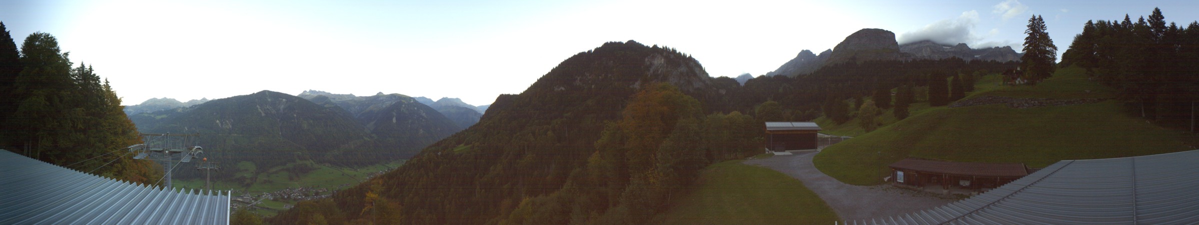 Technische Betriebe Glarus Brunnenberg snow cam captured at 5 October 2026 at 7:27 pm GMT+2