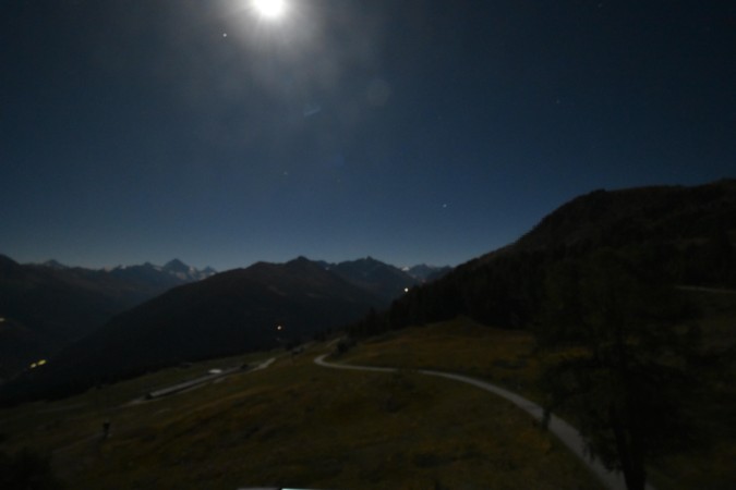 Télé Thyon SA Matze - Thyon snow cam captured at 26 September 2026 at 11:49 pm GMT+2