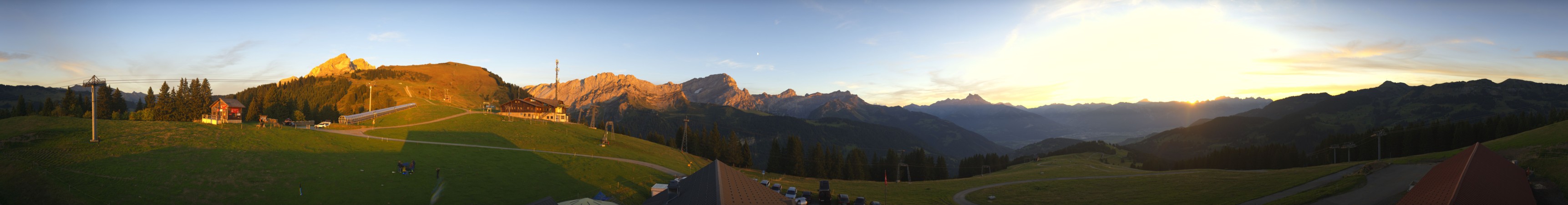 Télé Villars Gryon Diablerets Gryon - Les Chaux snow cam captured at 19 September 2026 at 7:48 pm GMT+2